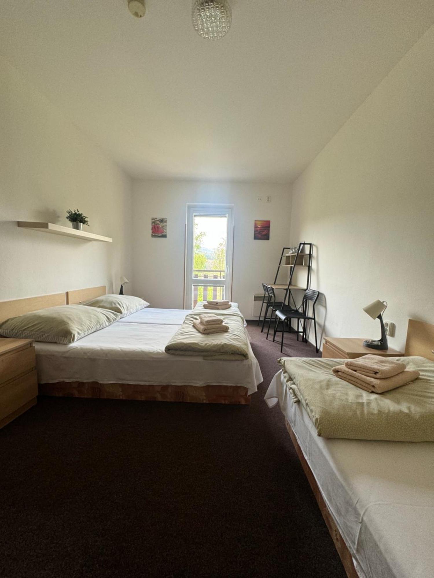 דצ'ין Hotel Formule מראה חיצוני תמונה