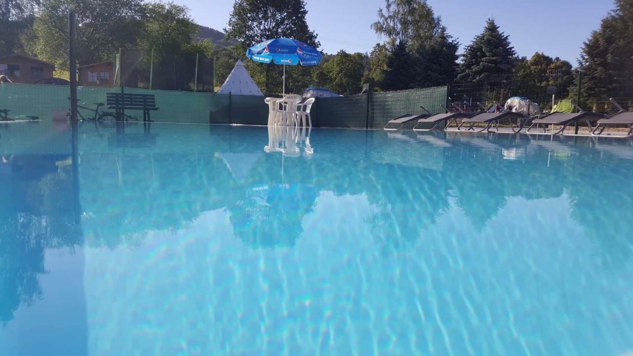 דצ'ין Hotel Formule מראה חיצוני תמונה